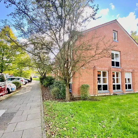 Ganze 3 120qm Apartment