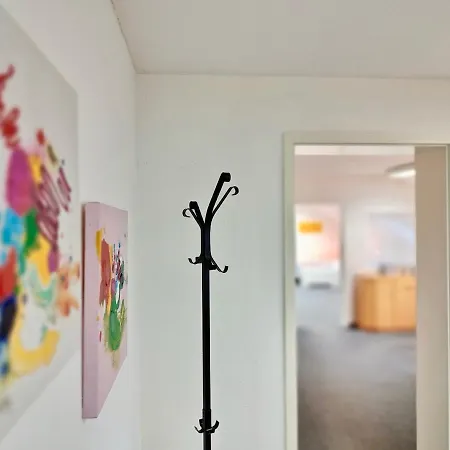 Ganze 3 120qm Apartment
